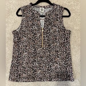 Anne Klein Sleeveless Printed Blouse with Zip-Front Top in Brown and Black